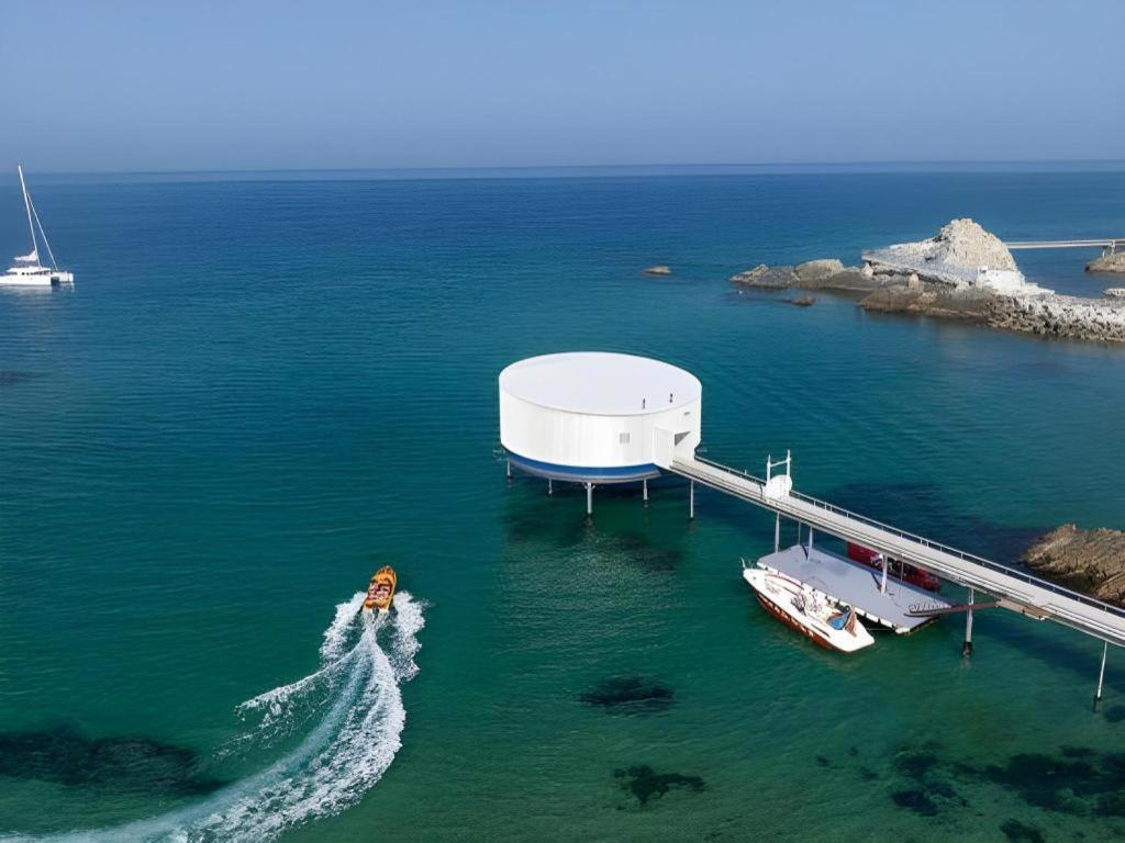 Sun Cruise Resort And Yacht Kosong-dong Exterior foto